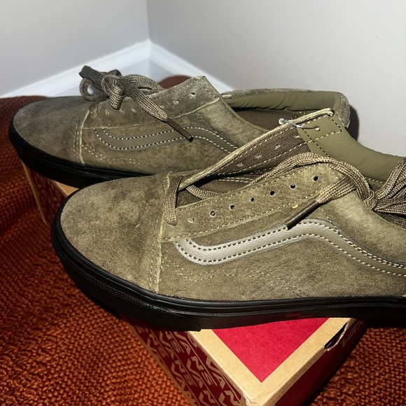 Brand New Vans Wmns size 8/ Men size 6.5 - Picture 6 of 7